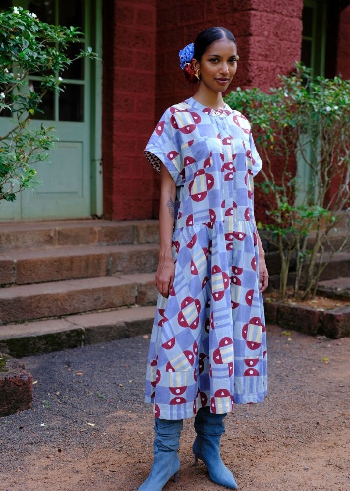 فستان ناناري