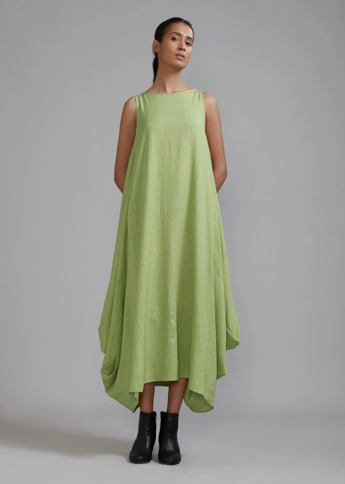 A Model Wearing Green Handloom Cotton Vari Aakaar Green, curated by Only Ethikal