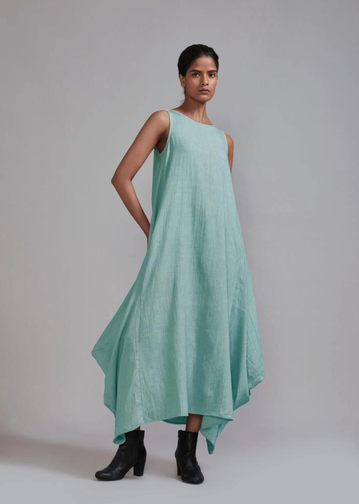 A Model Wearing Blue Handloom Cotton Vari Aakaar Ss Blue , curated by Only Ethikal